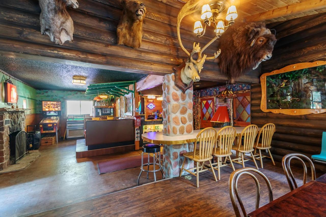 Hicksville Pines Chalets & Motel Idyllwild Ngoại thất bức ảnh