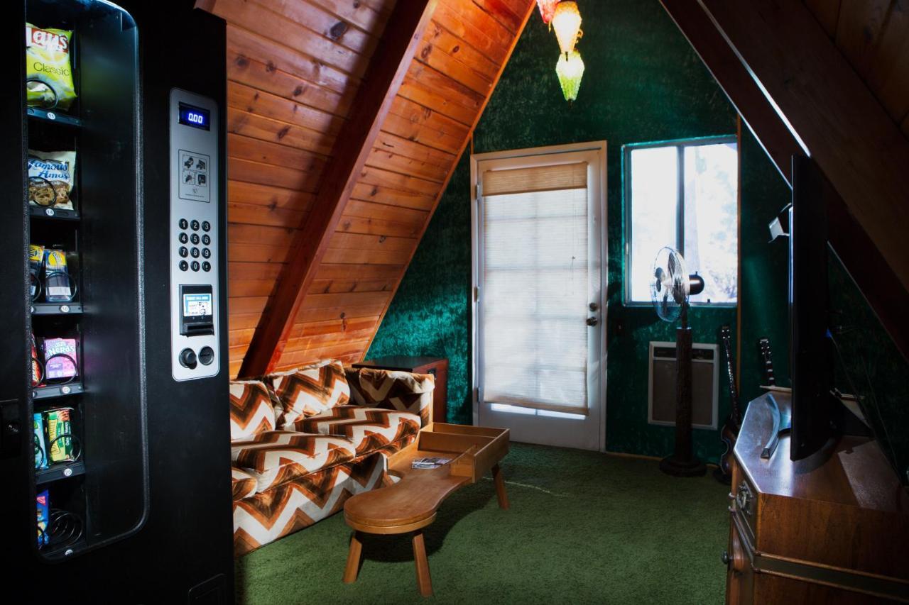 Hicksville Pines Chalets & Motel Idyllwild Ngoại thất bức ảnh